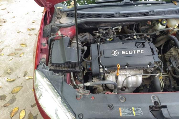 Used Buick GT 2012 GT 1.6L Automatic Fashion Edition Engine Bay Right