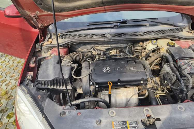 Used Buick GT 2012 GT 1.8L Automatic Fashionable Leather Edition Engine Bay Right