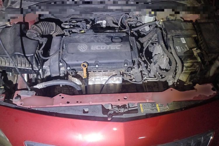Used Buick GT 2012 XT 1.6L Automatic Fashion Edition Engine Bay