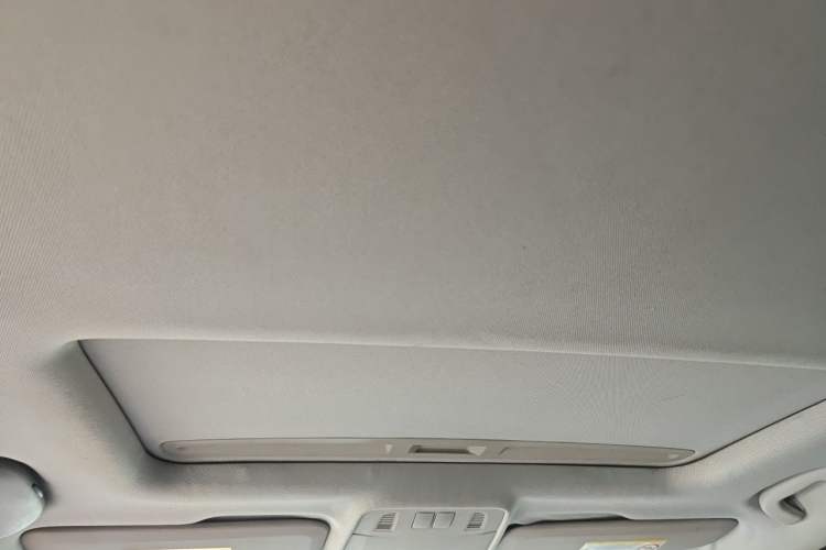 Used Buick GT 2012 XT 1.6L Automatic Fashion Edition Headliner