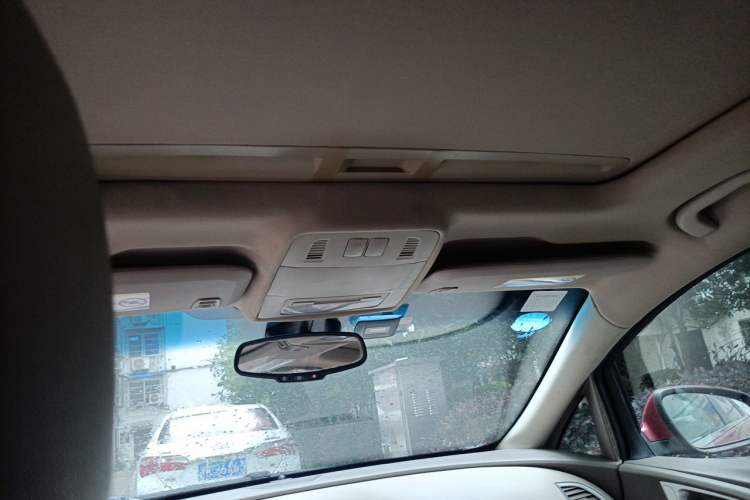 Used Buick GT 2012 GT 1.8L Automatic Fashionable Leather Edition Headliner