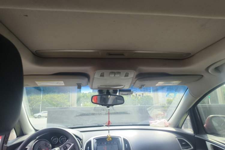 Used Buick GT 2012 GT 1.8L Automatic Fashionable Leather Edition Headliner