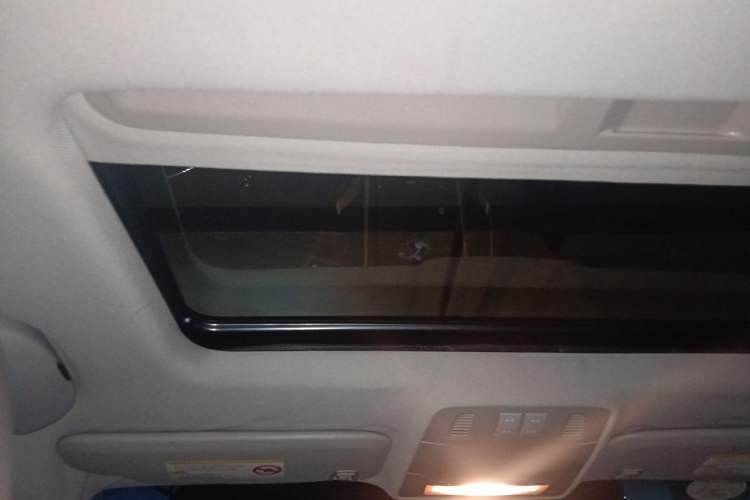 Used Buick GT 2012 XT 1.6L Automatic Fashion Edition Headliner