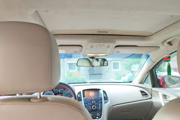 Used Buick GT 2012 GT 1.6L Automatic Fashion Edition Headliner