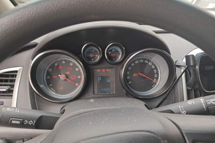 Used Buick GT 2012 GT 1.8L Automatic Fashionable Leather Edition Instrument Cluster