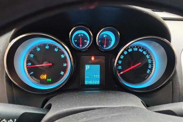 Used Buick GT 2012 GT 1.8L Automatic Fashionable Leather Edition Instrument Cluster