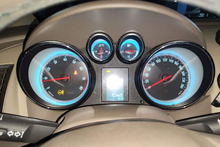Used Buick GT 2012 GT 1.6L Automatic Fashion Edition Instrument Cluster