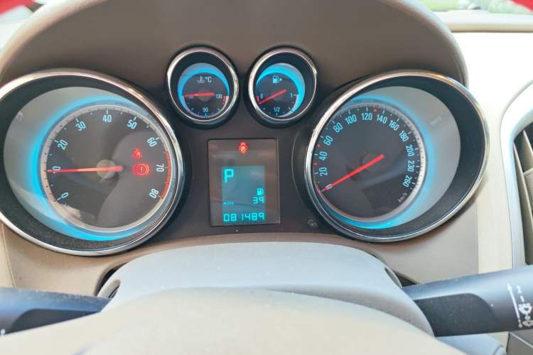 Used Buick GT 2012 GT 1.6L Automatic Fashion Edition Instrument Cluster