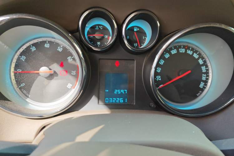 Used Buick GT 2012 GT 1.6L Manual Entry-Level Model Instrument Cluster