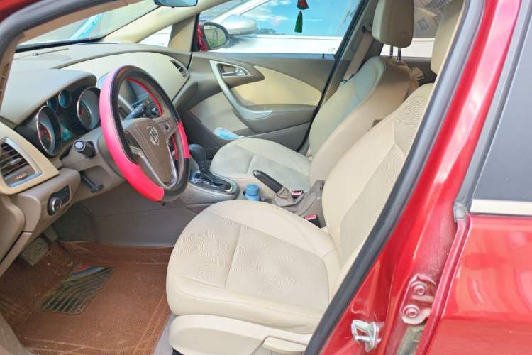Used Buick GT 2012 GT 1.6L Automatic Fashion Edition Left Front Seat