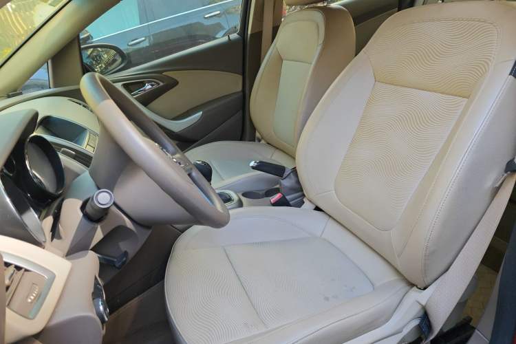 Used Buick GT 2012 GT 1.6L Manual Entry-Level Model Left Front Seat