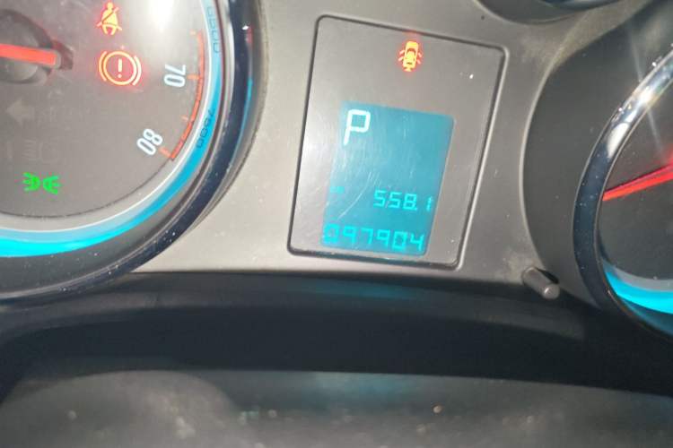 Used Buick GT 2012 XT 1.6L Automatic Fashion Edition Odometer Close Up