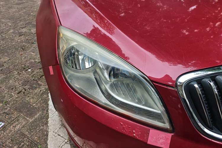 Used Buick GT 2012 GT 1.8L Automatic Fashionable Leather Edition Right Front Headlight