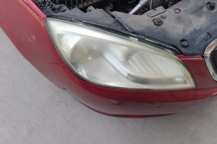 Used Buick GT 2012 GT 1.6L Automatic Fashion Edition Right Front Headlight