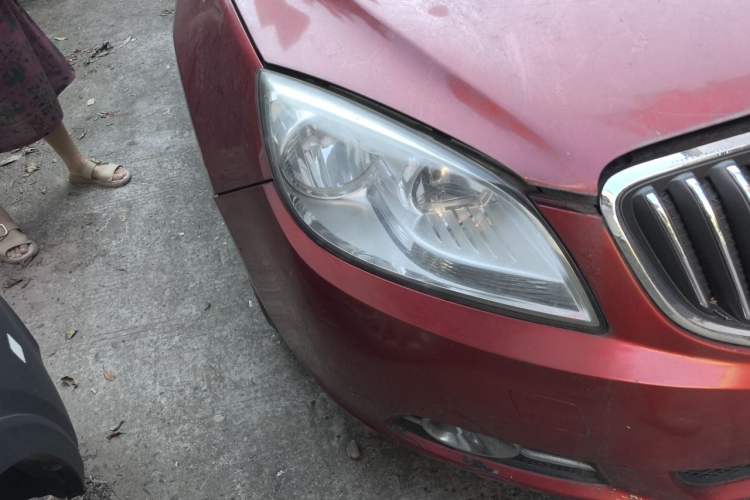 Used Buick GT 2012 GT 1.6L Automatic Fashion Edition Right Front Headlight