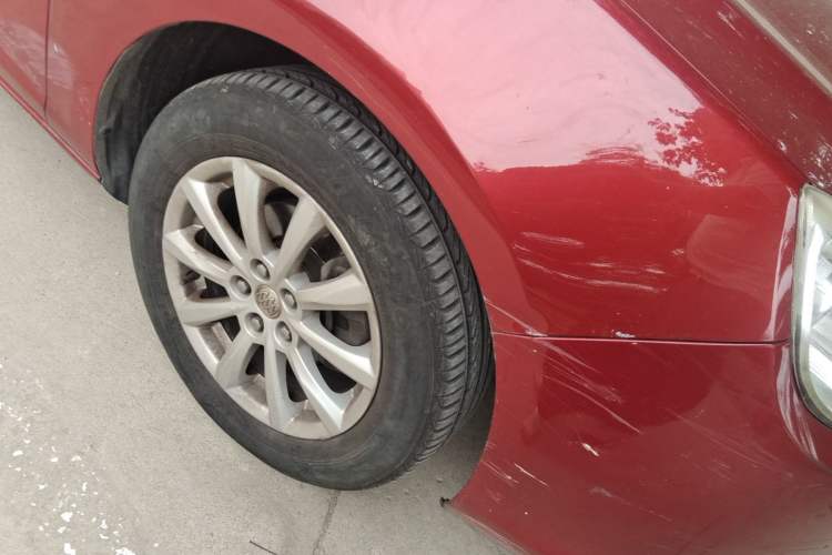 Used Buick GT 2012 GT 1.6L Automatic Fashion Edition Right Front Wheel Hub