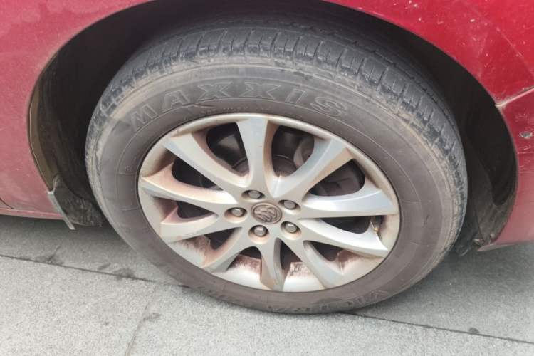 Used Buick GT 2012 XT 1.6L Automatic Fashion Edition Right Front Wheel Hub