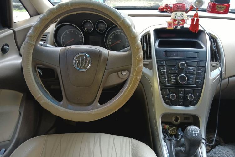 Used Buick GT 2012 GT 1.6L Manual Comfort Edition Steering Wheel