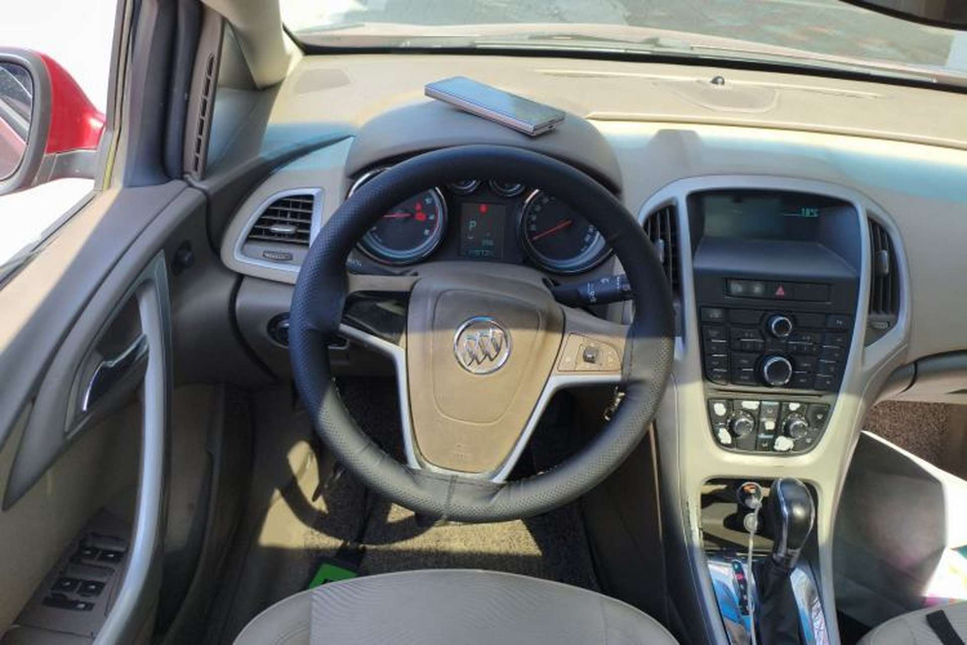 Used Buick GT 2012 GT 1.6L Automatic Fashion Edition Steering Wheel