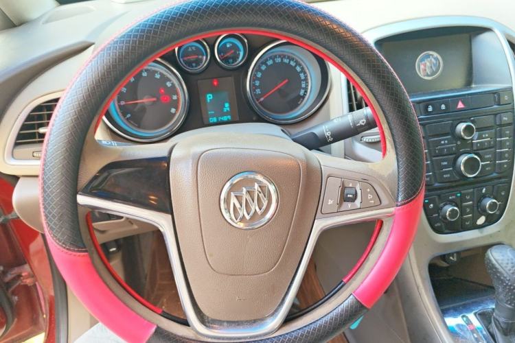 Used Buick GT 2012 GT 1.6L Automatic Fashion Edition Steering Wheel