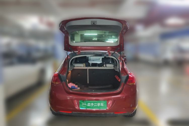 Used Buick GT 2012 XT 1.6L Automatic Fashion Edition Trunk