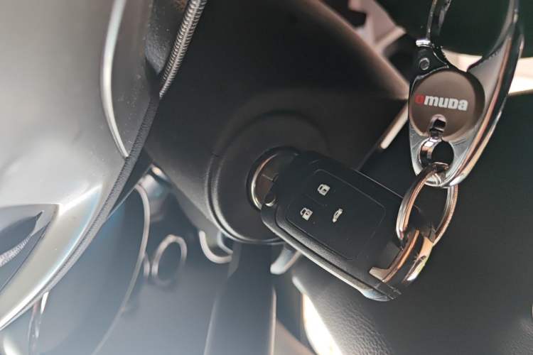 Used Buick GT 2012 XT 1.6L Automatic Fashion Edition Vehicle Key