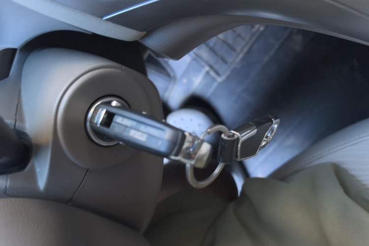 Used Buick GT 2012 GT 1.6L Automatic Fashion Edition Vehicle Key