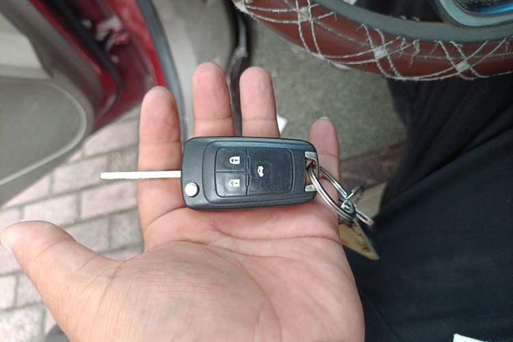 Used Buick GT 2012 GT 1.8L Automatic Fashionable Leather Edition Vehicle Key