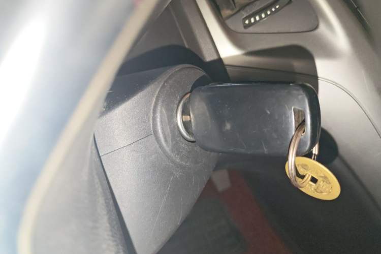 Used Buick GT 2012 XT 1.6L Automatic Fashion Edition Vehicle Key