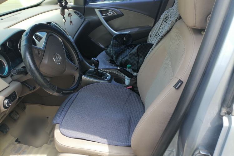 Used Buick GT 2012 GT 1.6L Manual Entry-Level Model Driver Seat