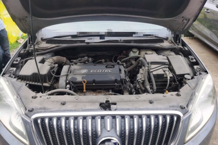Used Buick GT 2012 GT 1.6L Manual Entry-Level Model Engine Bay