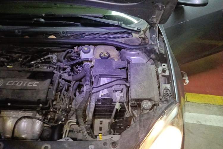Used Buick GT 2012 GT 1.6L Automatic Comfort Edition Engine Bay Left