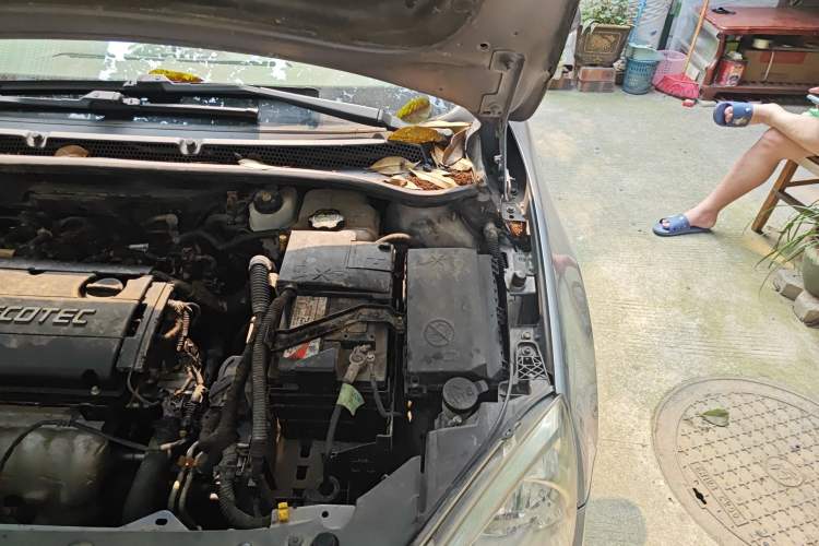Used Buick GT 2012 GT 1.6L Automatic Comfort Edition Engine Bay Left