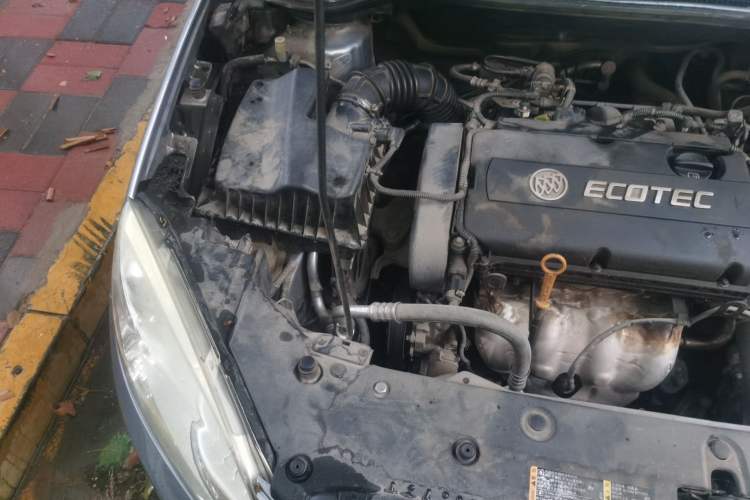 Used Buick GT 2012 GT 1.6L Automatic Fashion Edition Engine Bay Right