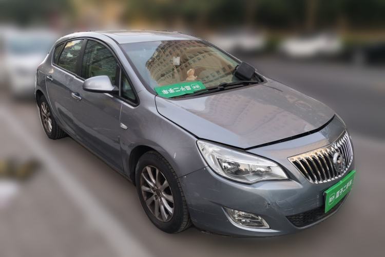 Used Buick GT 2012 GT 1.6L Automatic Fashion Edition Front Right 45 Deg