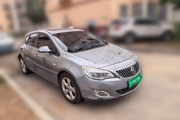 Used Buick GT 2012 XT 1.6T Fashion Sport Edition Front Right 45 Deg