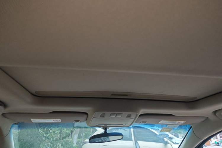 Used Buick GT 2012 GT 1.6L Automatic Fashion Edition Headliner