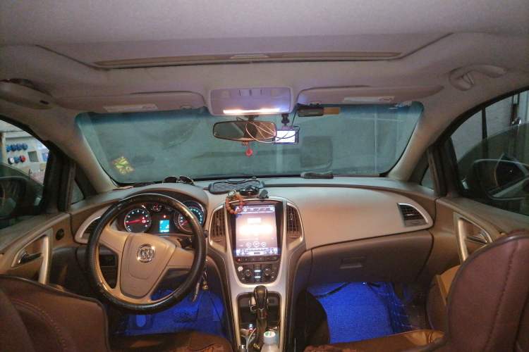 Used Buick GT 2012 GT 1.6L Automatic Comfort Edition Headliner