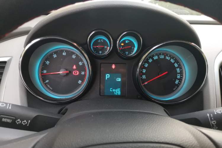 Used Buick GT 2012 GT 1.6L Automatic Fashion Edition Instrument Cluster