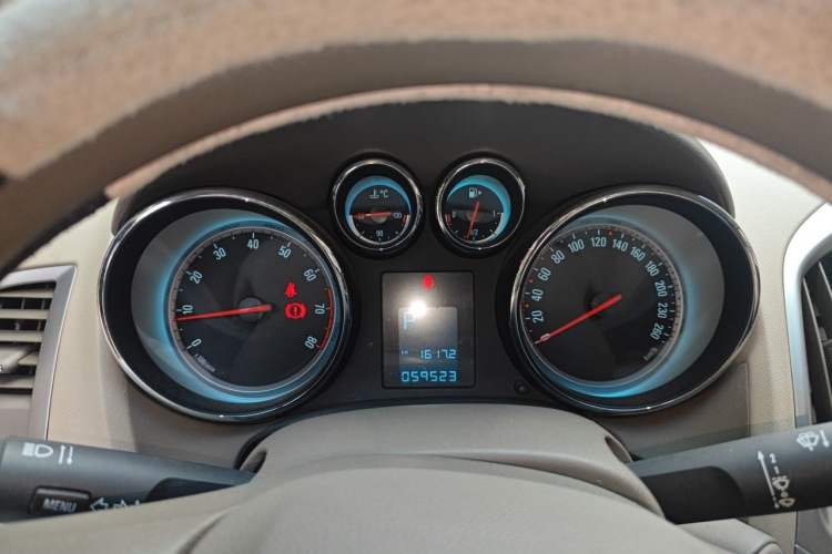 Used Buick GT 2012 GT 1.6L Automatic Fashion Edition Instrument Cluster