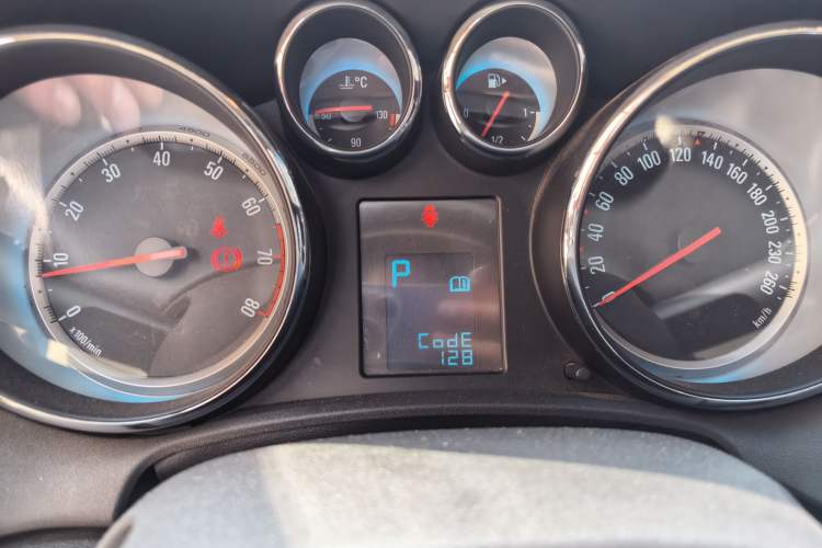 Used Buick GT 2012 XT 1.6T Fashion Sport Edition Instrument Cluster