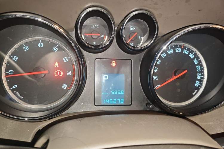 Used Buick GT 2012 GT 1.6L Automatic Comfort Edition Instrument Cluster