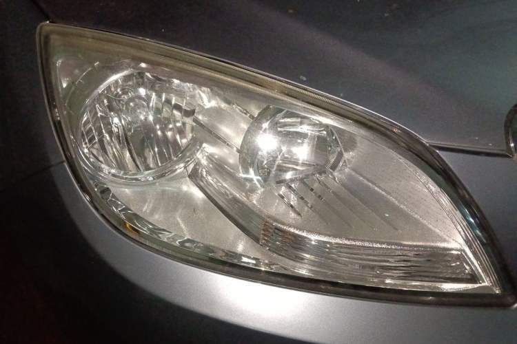 Used Buick GT 2012 GT 1.6L Automatic Comfort Edition Right Front Headlight