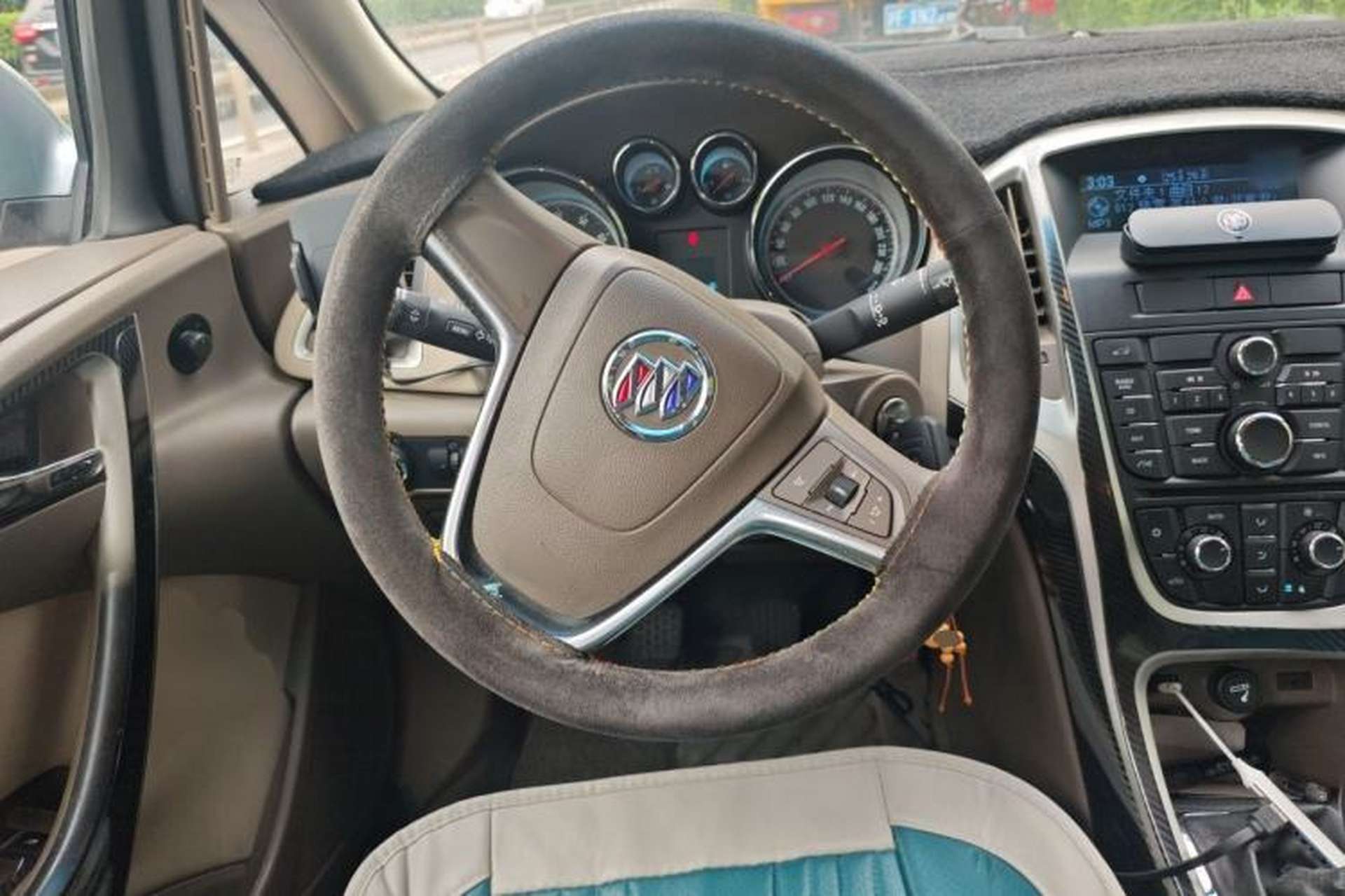 Used Buick GT 2012 GT 1.6L Manual Entry-Level Model Steering Wheel