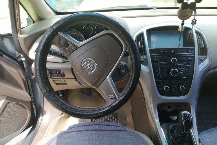 Used Buick GT 2012 GT 1.6L Manual Entry-Level Model Steering Wheel