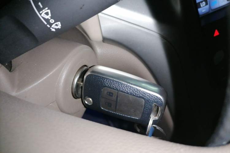 Used Buick GT 2012 GT 1.6L Automatic Comfort Edition Vehicle Key