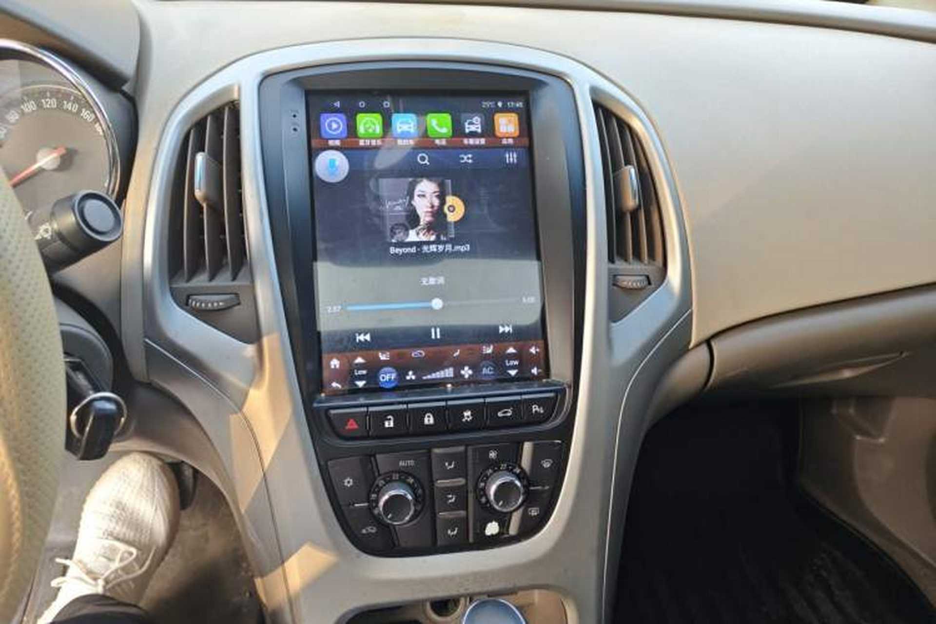 Used Buick GT 2012 GT 1.6L Automatic Fashion Edition Audio And AC Panel