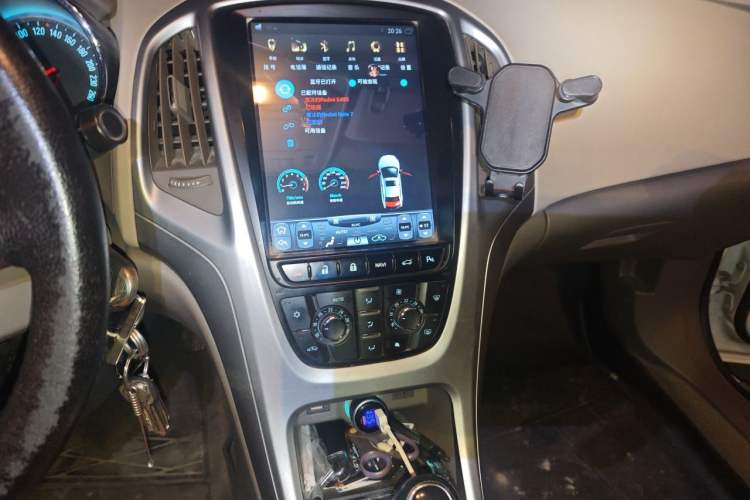 Used Buick GT 2012 GT 1.6L Manual Entry-Level Model Audio And AC Panel