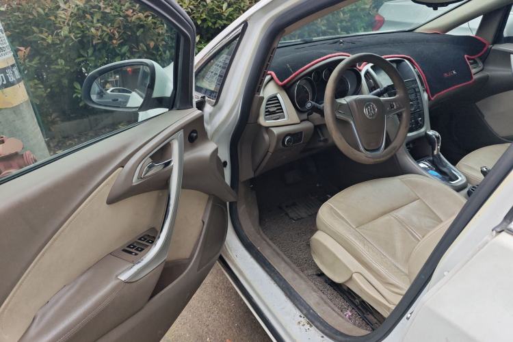 Used Buick GT 2012 GT 1.8L Automatic Fashionable Leather Edition Driver Seat