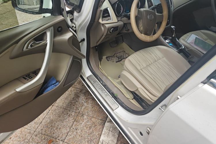 Used Buick GT 2012 GT 1.6L Automatic Comfort Edition Driver Seat